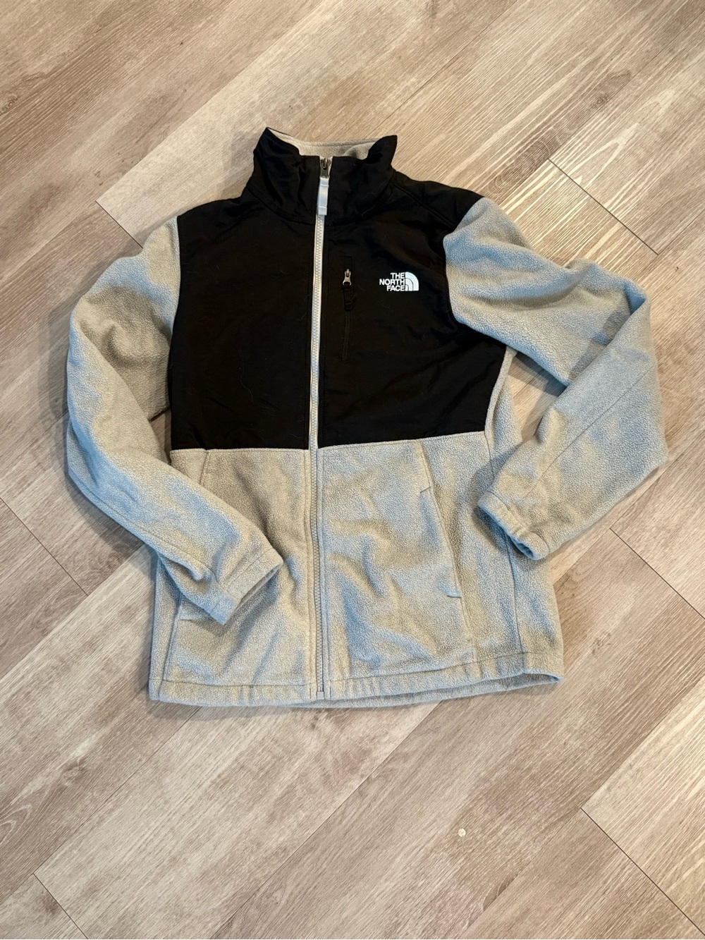 The North Face Women's Jacket Full Zip Fleece Polartec Gray & Black